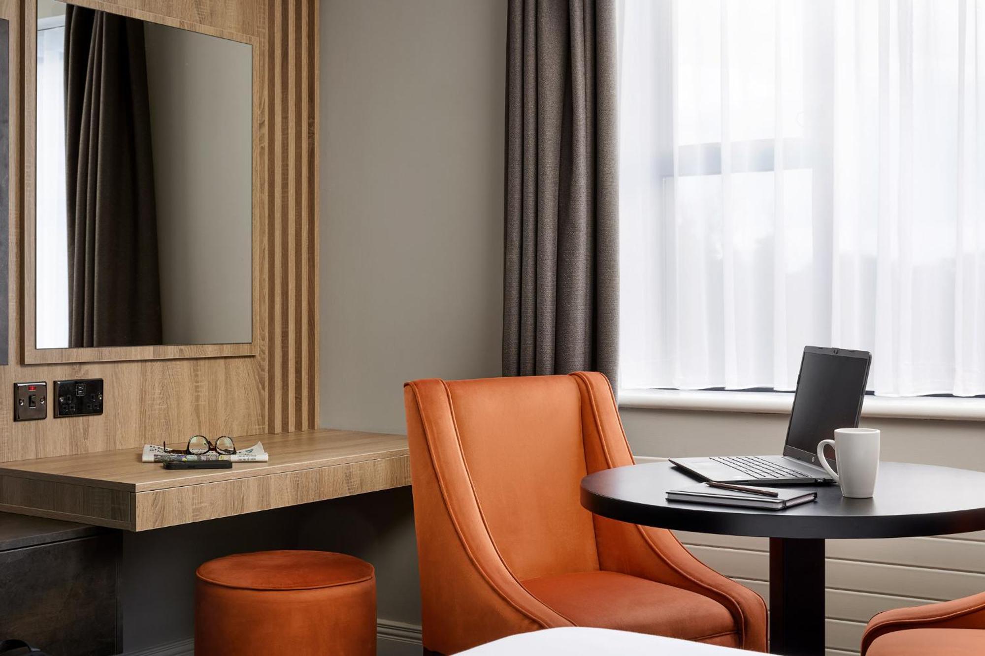 Springfield Hotel Лейкслип Екстериор снимка