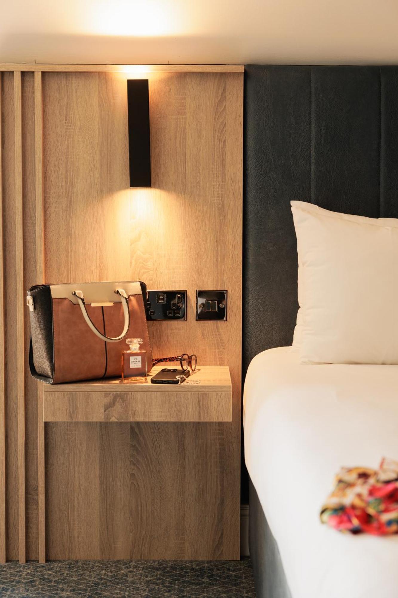 Springfield Hotel Лейкслип Екстериор снимка