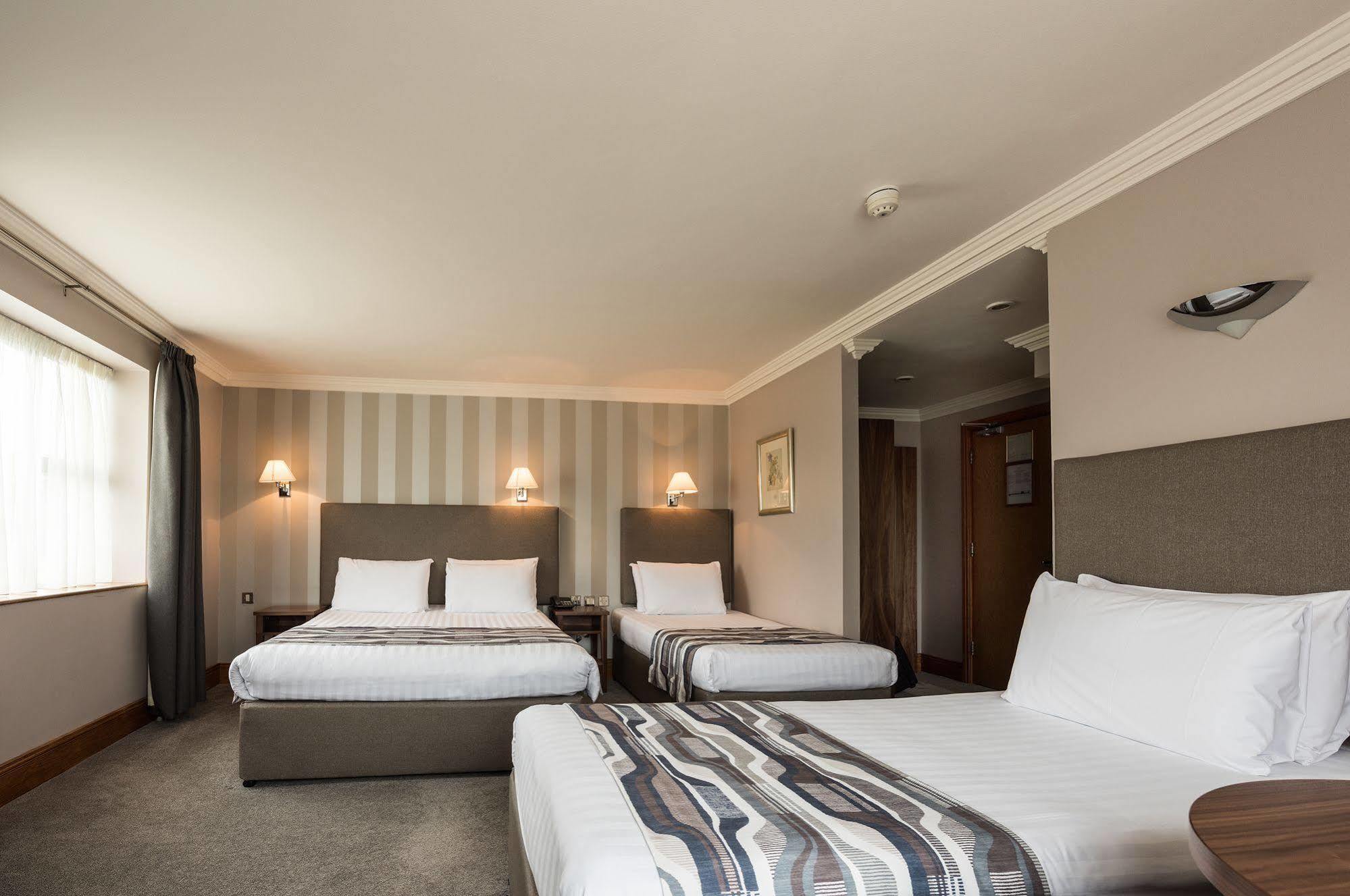 Springfield Hotel Лейкслип Екстериор снимка